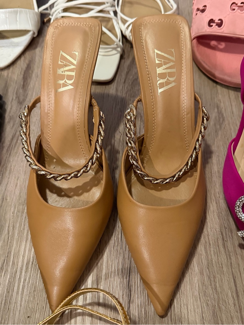 ZARA Tan Pointed Mule with Gold Chain Detail
